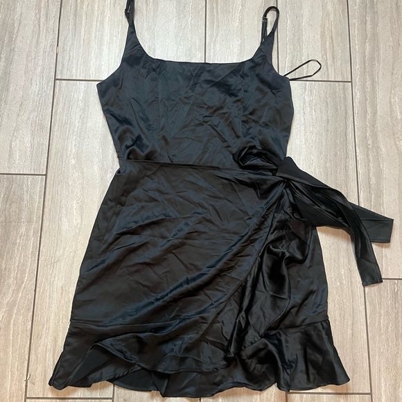 Princess Polly Black LOVE LANE MINI DRESS BLACK Size 6 - Picture 4 of 9